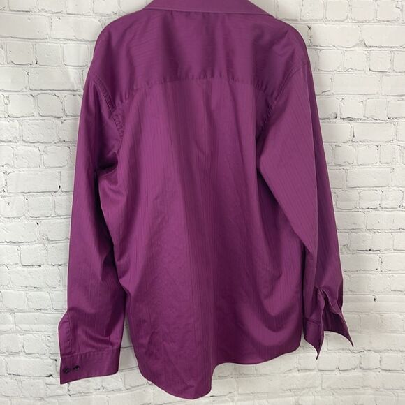 Kennth Cole Reaction Button Up - Picture 4 of 4